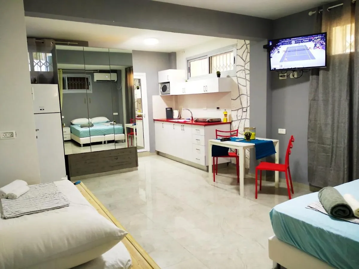 S&L Apartmetnts Apartman Haifa