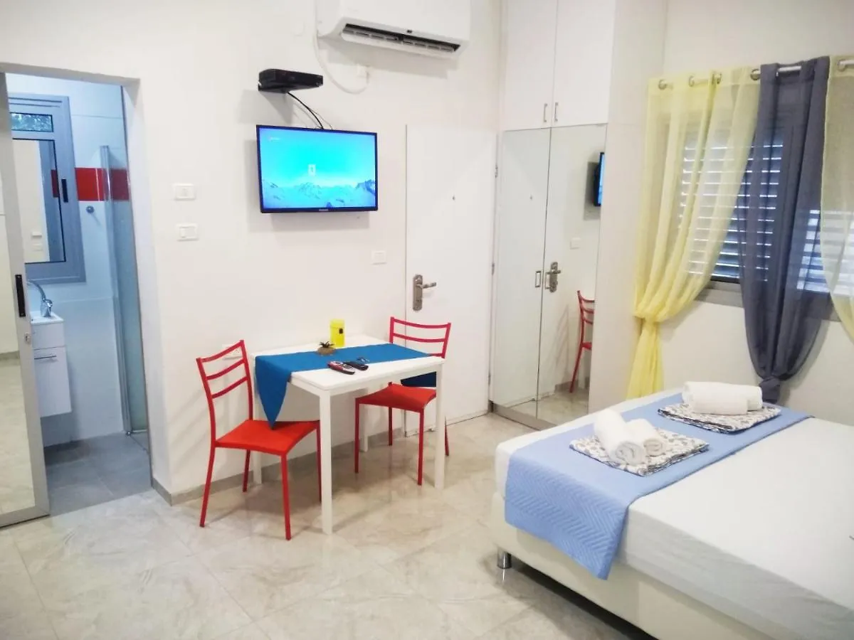 S&L Apartmetnts Apartman Haifa