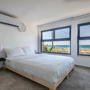 דירה Port City - Bat Galim Oceanfront Luxury, חיפה